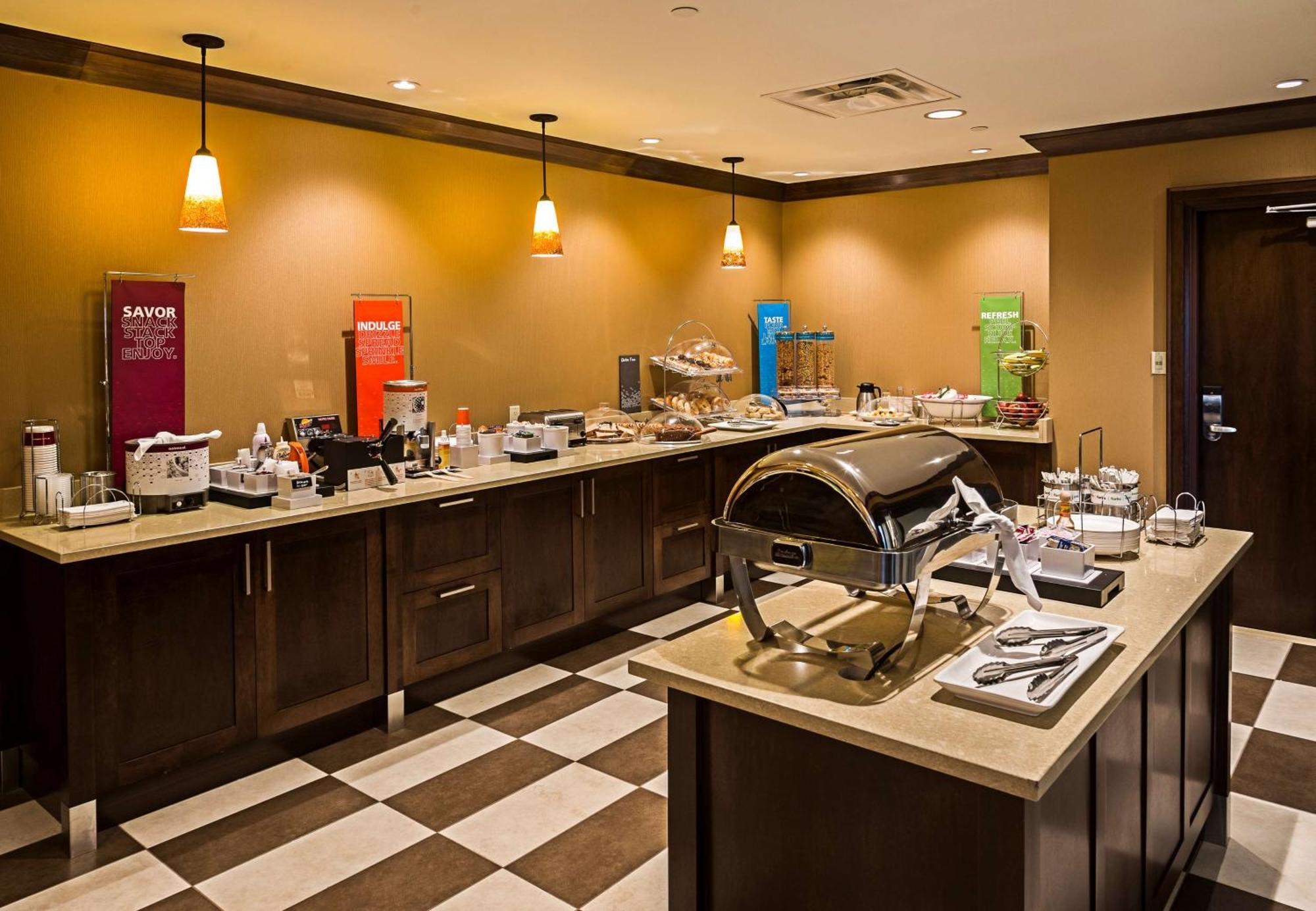 Hampton Inn By Hilton Ottawa Airport Εξωτερικό φωτογραφία