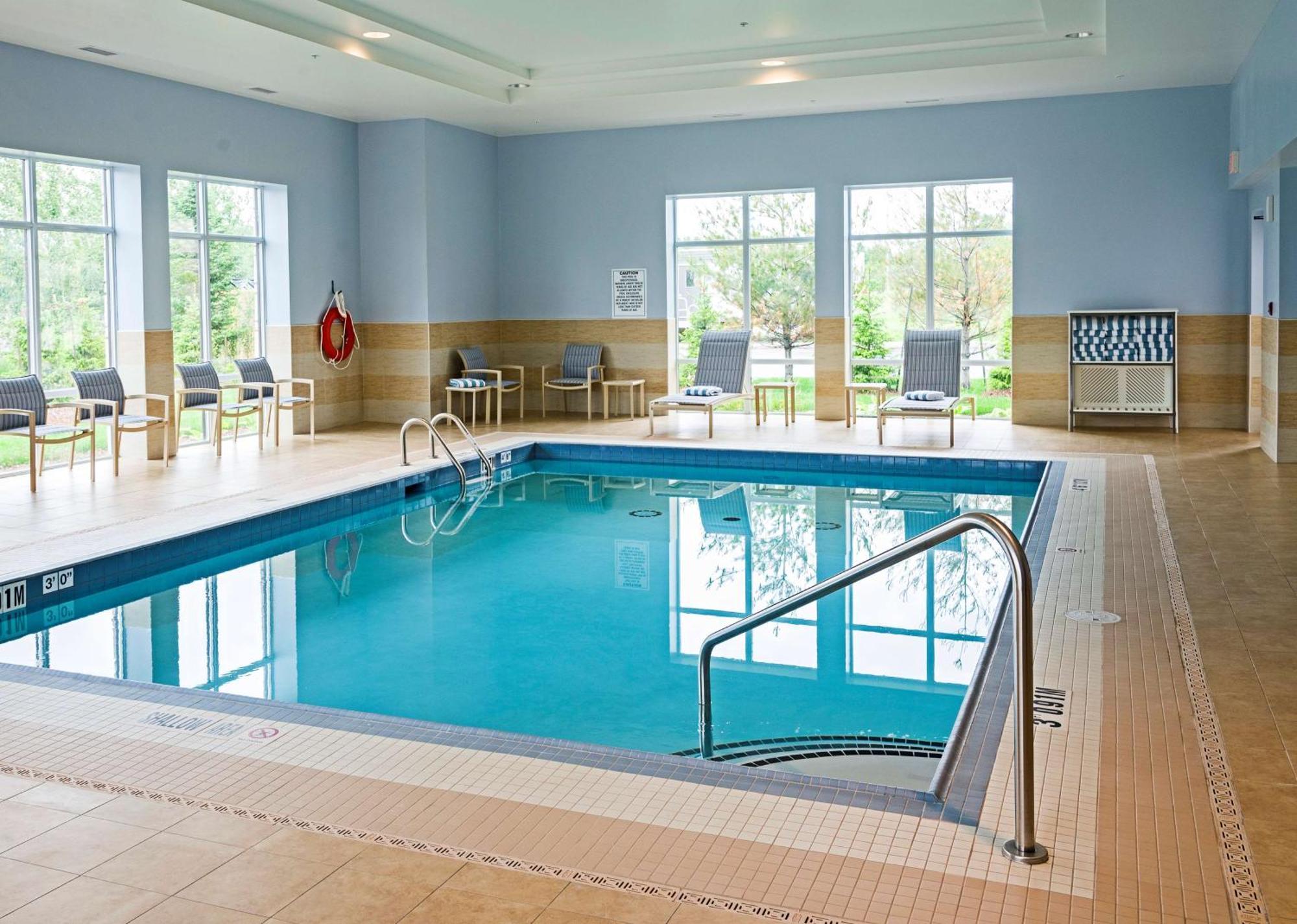 Hampton Inn By Hilton Ottawa Airport Εξωτερικό φωτογραφία