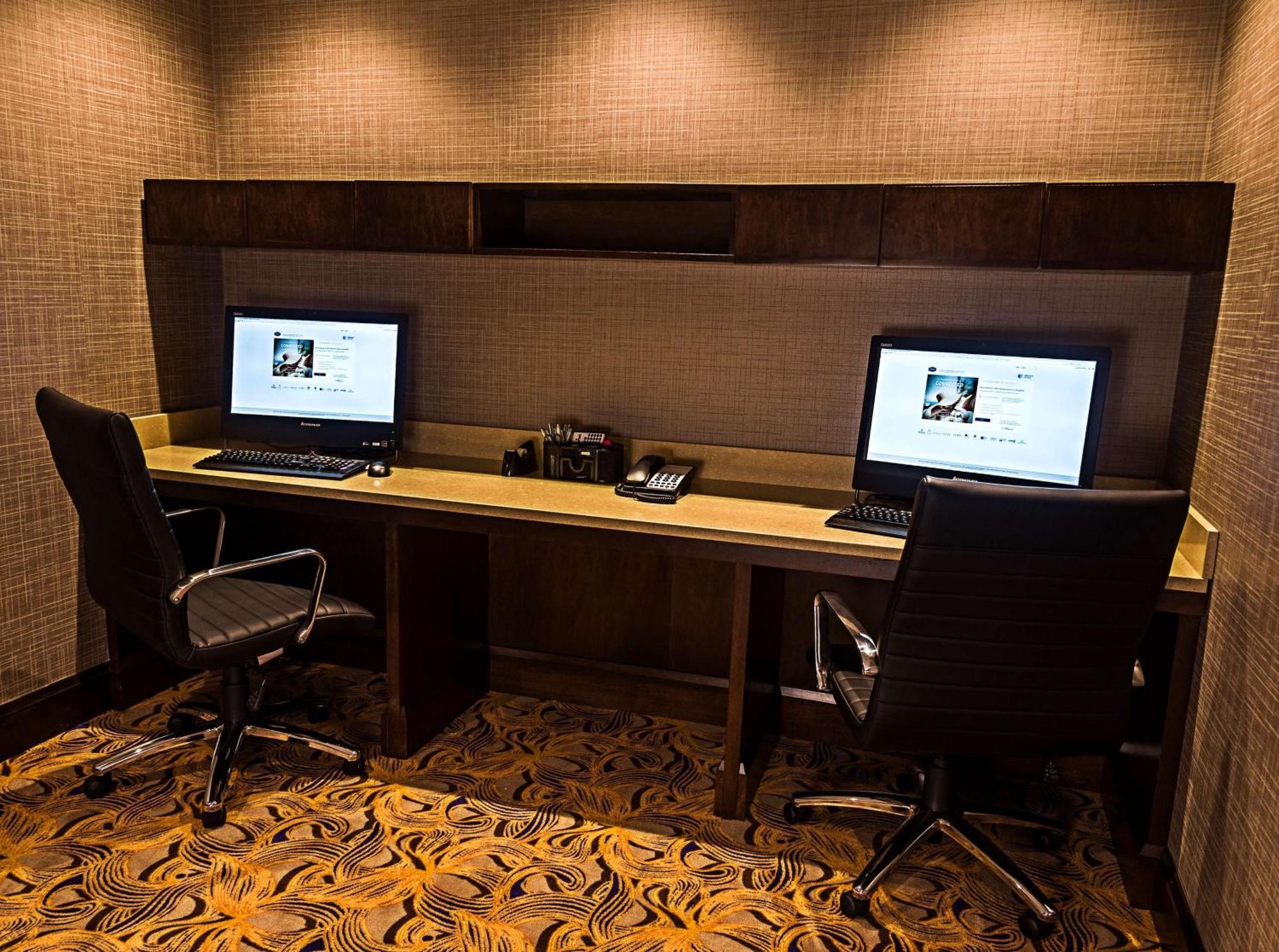 Hampton Inn By Hilton Ottawa Airport Εξωτερικό φωτογραφία